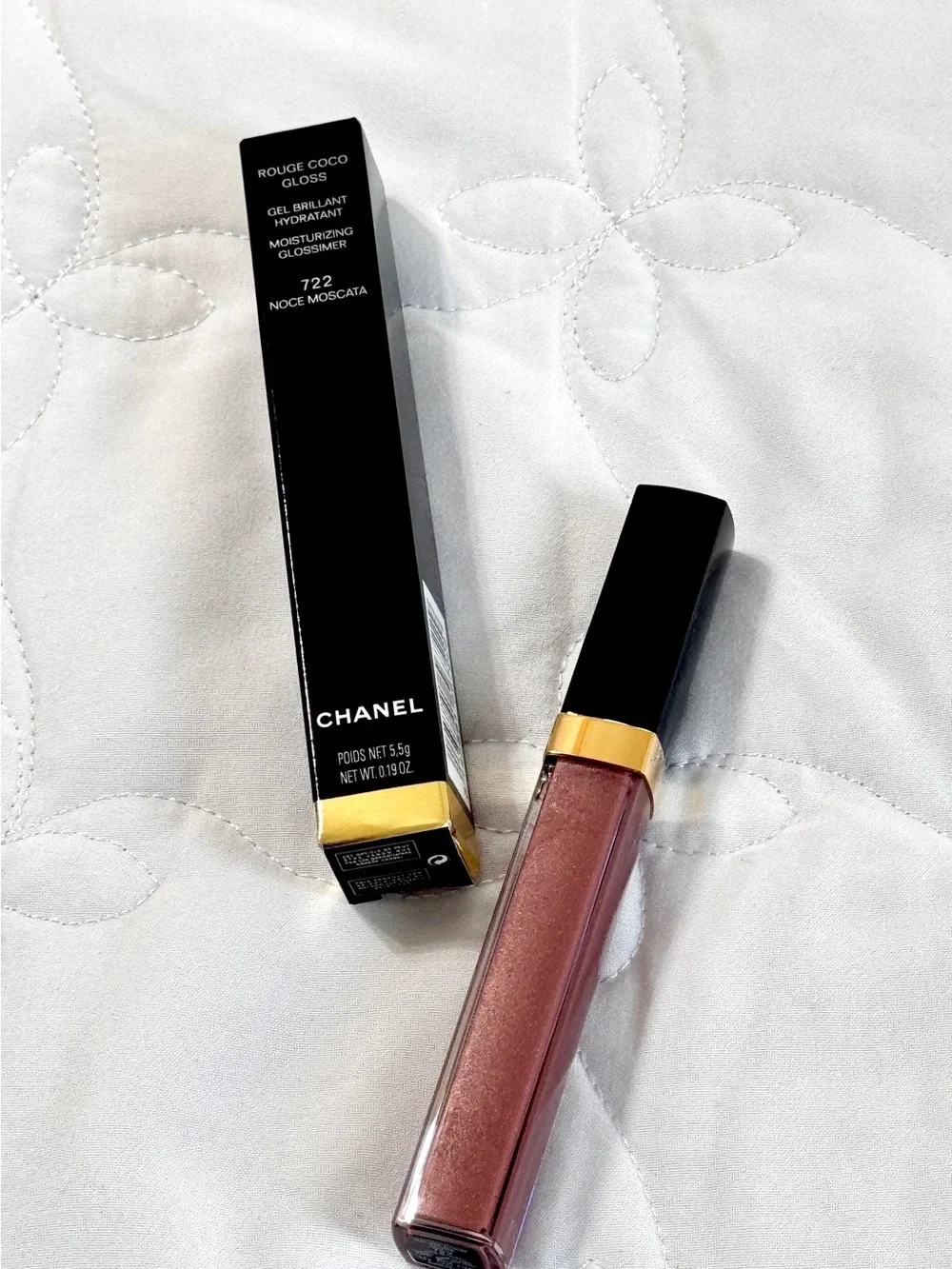 CHANEL Rouge Coco Gloss 722 Noce Moscata - Shimmery Brown
